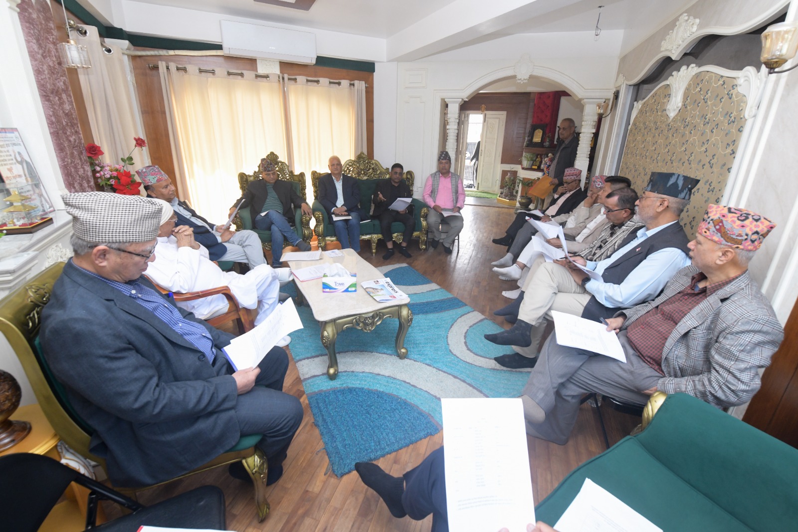 बादलको बोलीले एमालेभित्र चर्कियो विवाद,आज आकस्मिक सचिवालय बैठक बस्दै